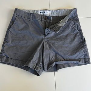 Old Navy Size 2 Everyday Gray Chino Shorts